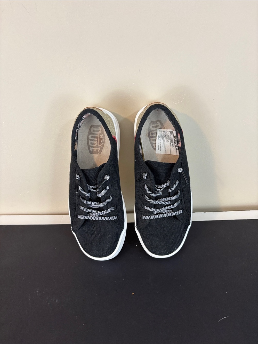Hey Dude Cody Craft Black and Tan Canvas Slip-on Shoes Size 6 - Picture 4 of 15